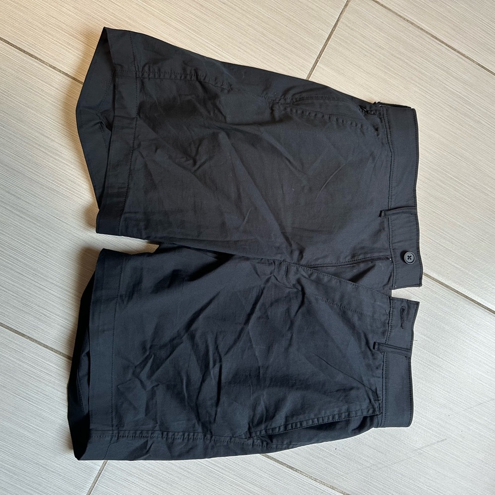 Abercrombie & Fitch Black Flat Front Shorts